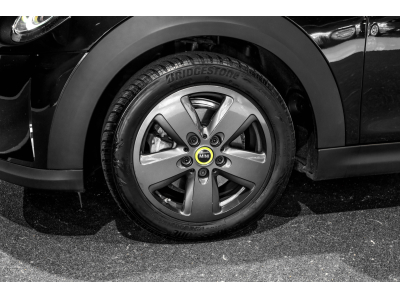 MINI Cooper SE ESSENTIAL