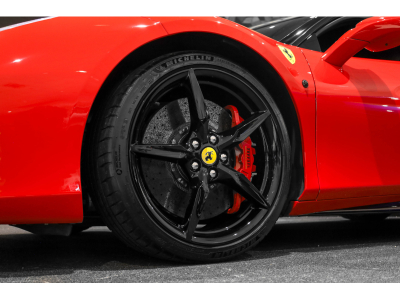 Ferrari 488 GTB 3.9 V8 - ROSSO CORSA