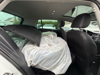 Volkswagen Golf VII Lim. Highline BMT 150PS/DSG/Pano/Leder/