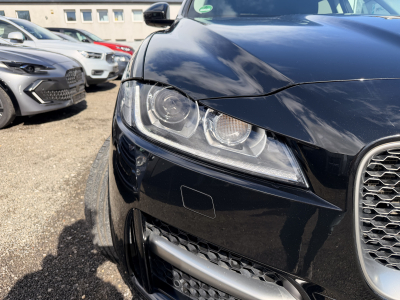 Jaguar F-Pace P250 AWD R sport