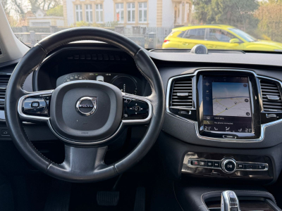 Volvo XC90 XC 90 XC90 Momentum Plug-In Hybrid AWD/ 7xSitzer