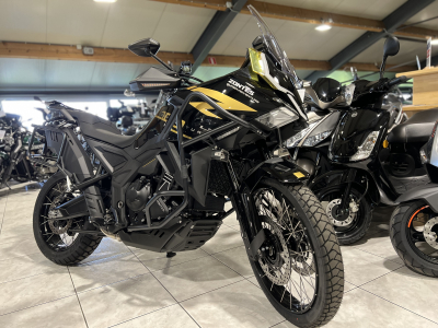 Zontes 703 F BLACK/GOLD 21