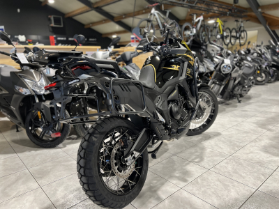 Zontes 703 F BLACK/GOLD 21