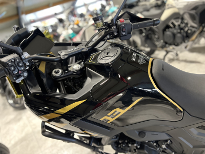 Zontes 703 F BLACK/GOLD 21