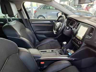 Renault Megane 1.6 DCI 130 BOSE EDITION, 1 HAND, CAMERA, CUIR, DIGITAL COCKPIT, LED,