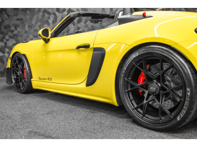 Porsche 718 Spyder RS PDK - Sièges Sport - JAUNE RACING