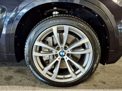 BMW X6 M50 i FACELIFT XDRIVE M SPORT PAKET PANO CUIR NAVI