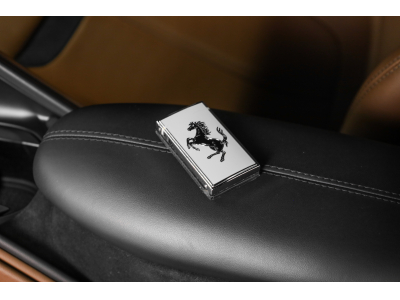 Ferrari Roma V8 - GRIGIO SILVERSTONE / CIOCCOLATO