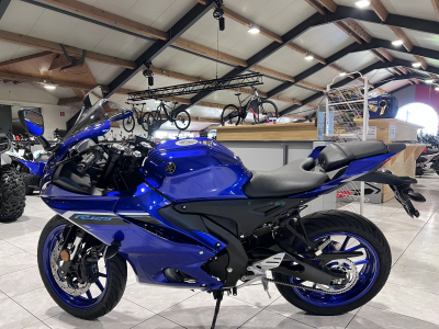 Yamaha YZF-R125 