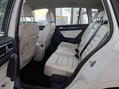 Volkswagen Golf Sportsvan 1.4TSI DSG Highline BlueMotion,1Hand,NAVI,CAMERA,PDC,LEDER,LED,