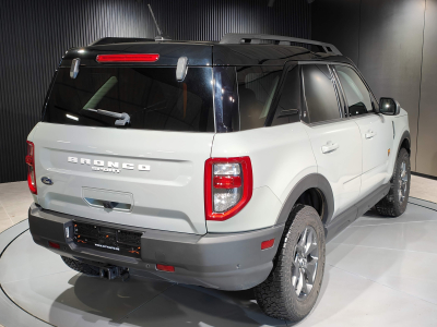Ford Bronco 2.0 ECOBOOST BADLANDS 4X4 GPS CAMERA B&O TOIT PANO OUV SIEGES ET VOLANT CHAUFF LED