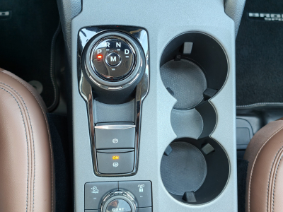 Ford Bronco 2.0 ECOBOOST BADLANDS 4X4 GPS CAMERA B&O TOIT PANO OUV SIEGES ET VOLANT CHAUFF LED