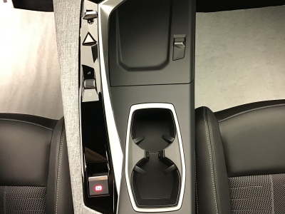 Peugeot 3008 Hybrid 145 e-DCS6 GT