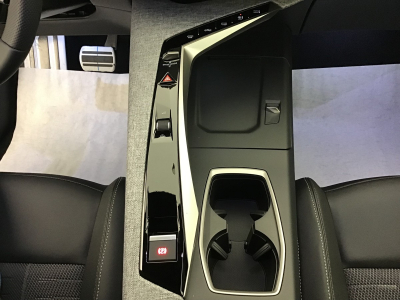 Peugeot 3008 Hybrid 145 e-DCS6 GT