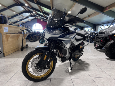 CF Moto 800 MT EXPLORER