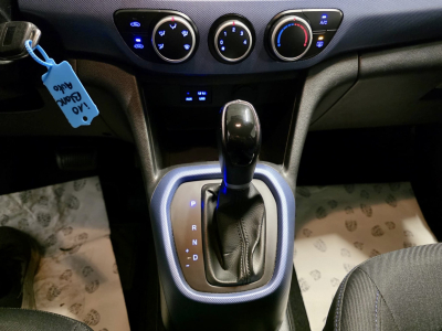 Hyundai i10 1.0 AUTO CLIM NAVI