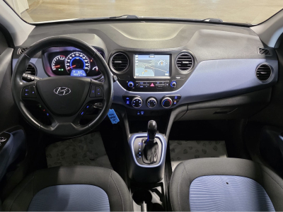 Hyundai i10 1.0 AUTO CLIM NAVI