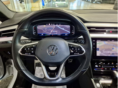 Volkswagen Arteon SHOOTING BREAK 2.0 TDI 200 4MOTION DSG R-LINE HEAD UP PANO CUIR NAVI