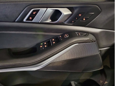 BMW X5 30D XDRIVE M SPORT PAKET HEAD UP CUIR NAVI