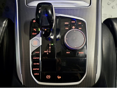 BMW X5 30D XDRIVE M SPORT PAKET HEAD UP CUIR NAVI