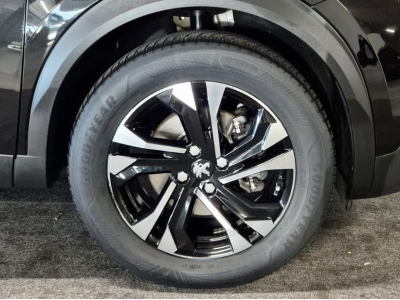 Peugeot 2008 1.5 BLUEHDI 130 ALLURE CUIR NAVI