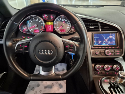 Audi R8 COUPE MANUAL BANG OLUFSEN CUIR NAVI
