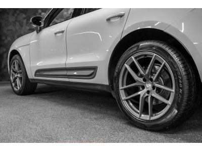 Porsche Macan III T