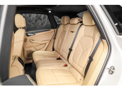 Porsche Macan III T
