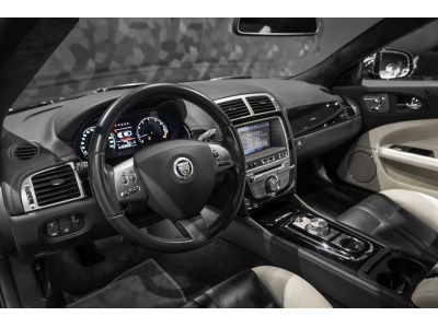 Jaguar XK V8 CÉLÉBRATION ULTIMATE 1/5