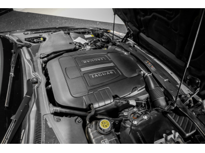 Jaguar XK V8 CÉLÉBRATION ULTIMATE 1/5