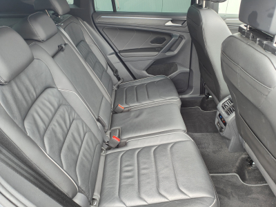 Volkswagen Tiguan 2.0 TDI R LINE GPS CARPLAY CAMERA TOIT PANO OUVRANT SIEGES VOLANTS CHAUFFANTS