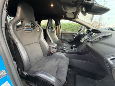 Ford Focus Lim. RS 257 KW/Schalensitze/ALLRAD/