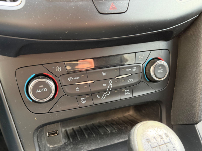 Ford Focus Lim. RS 257 KW/Schalensitze/ALLRAD/