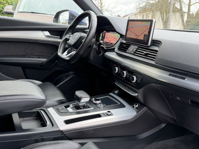 Audi Q5 quattro S-LINE/HYBRIED/HEADUP/