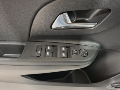 Opel Corsa 1.2 TURBO 101 GS, LED, VIRTUAL, KAMERA, CARPLAY,TEMPO, CUIR