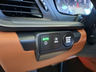 Porsche 992 FACELIFT CARRERA CABRIO PACK CHRONO BOSE CUIR NAVI 1 HAND 360°