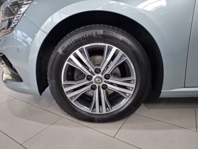 Renault Megane Intens dCi 115, CUIR, NAVI, CAMERA, LED, COCKPIT, HEAD-UP-DISPLAY,