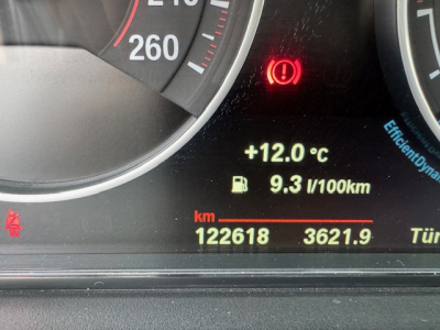 BMW 330 BMW 330 X DRIVE TOURING SHADOW LINE M SPORT PAKET STANDHEIZUNG