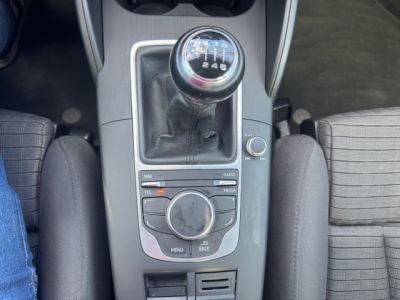 Audi A3 AUDI A3 NAVI XENON MFL TEMPOMAT BII XENON