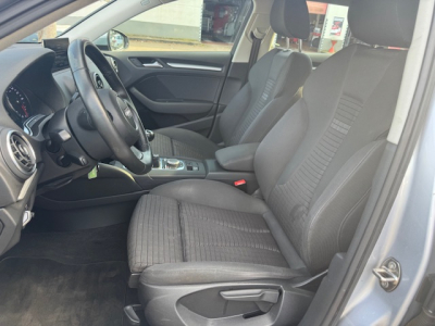 Audi A3 AUDI A3 NAVI XENON MFL TEMPOMAT BII XENON