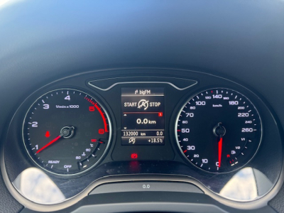 Audi A3 AUDI A3 NAVI XENON MFL TEMPOMAT BII XENON