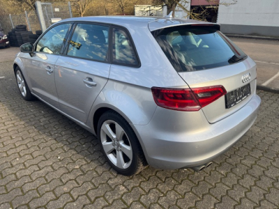 Audi A3 AUDI A3 NAVI XENON MFL TEMPOMAT BII XENON
