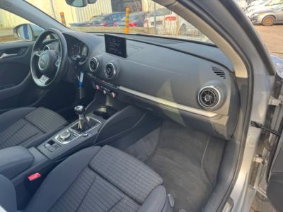 Audi A3 AUDI A3 NAVI XENON MFL TEMPOMAT BII XENON