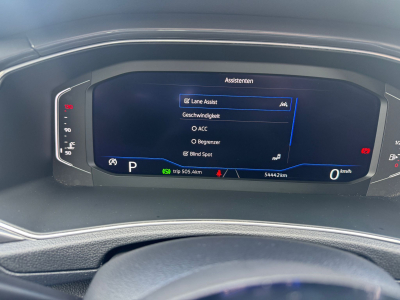 Volkswagen T-Roc Volkswagen T-Roc Sport DigitalCockpit+ACC+Lane+LED+IQDrive