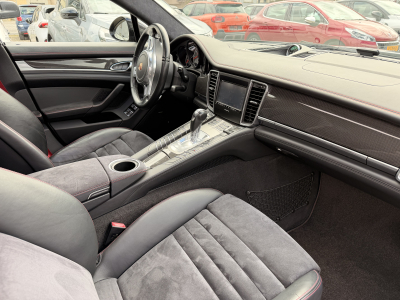 Porsche Panamera GTS