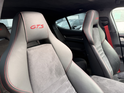 Porsche Panamera GTS