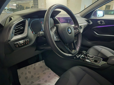 BMW 118 i AUTO  LED NAVI