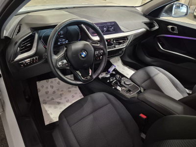 BMW 118 i AUTO  LED NAVI