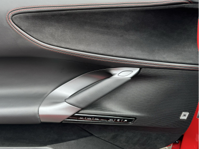 Ferrari SF90 Spider REPRISES POSSIBLE ... INZAHLUNGEN MÖGLICH Full options Great best comfort seats 1 HAND