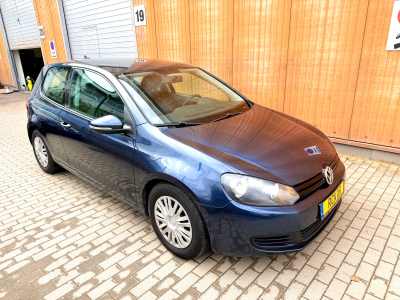 Volkswagen Golf 1.6 Tdi 105 comfortline BlueMotion